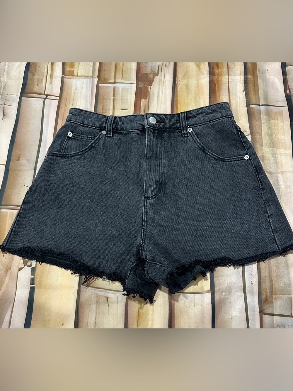 Rolla’s Mirage High Rise Loose Fit Black Denim Cutoff Shorts Size 27